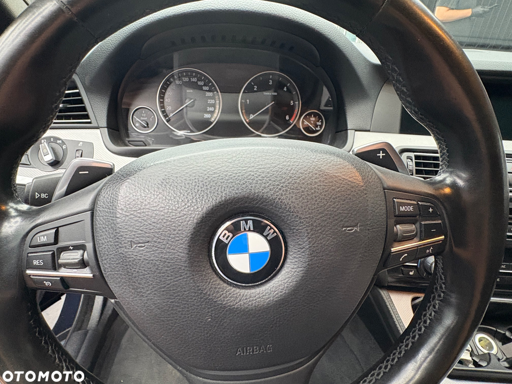 BMW Seria 5 520d Touring - 25