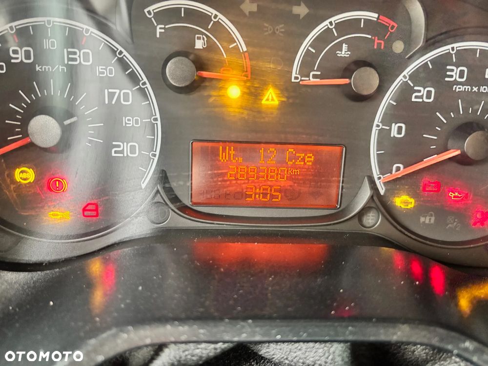 Fiat DOBLO 1.3 - 9