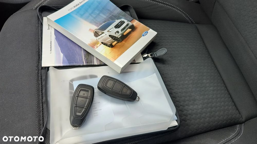 Ford Kuga 2.0 TDCi 4x4 Titanium - 35