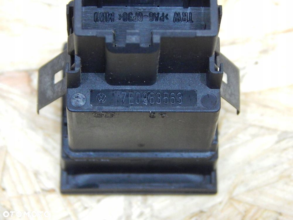 vw t5 przełącznik włącznik podgrzewania foteli 7e0963563 - 3
