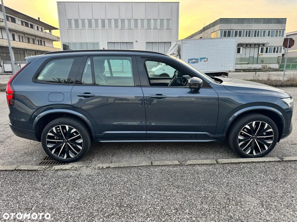 Volvo XC 90 - 4