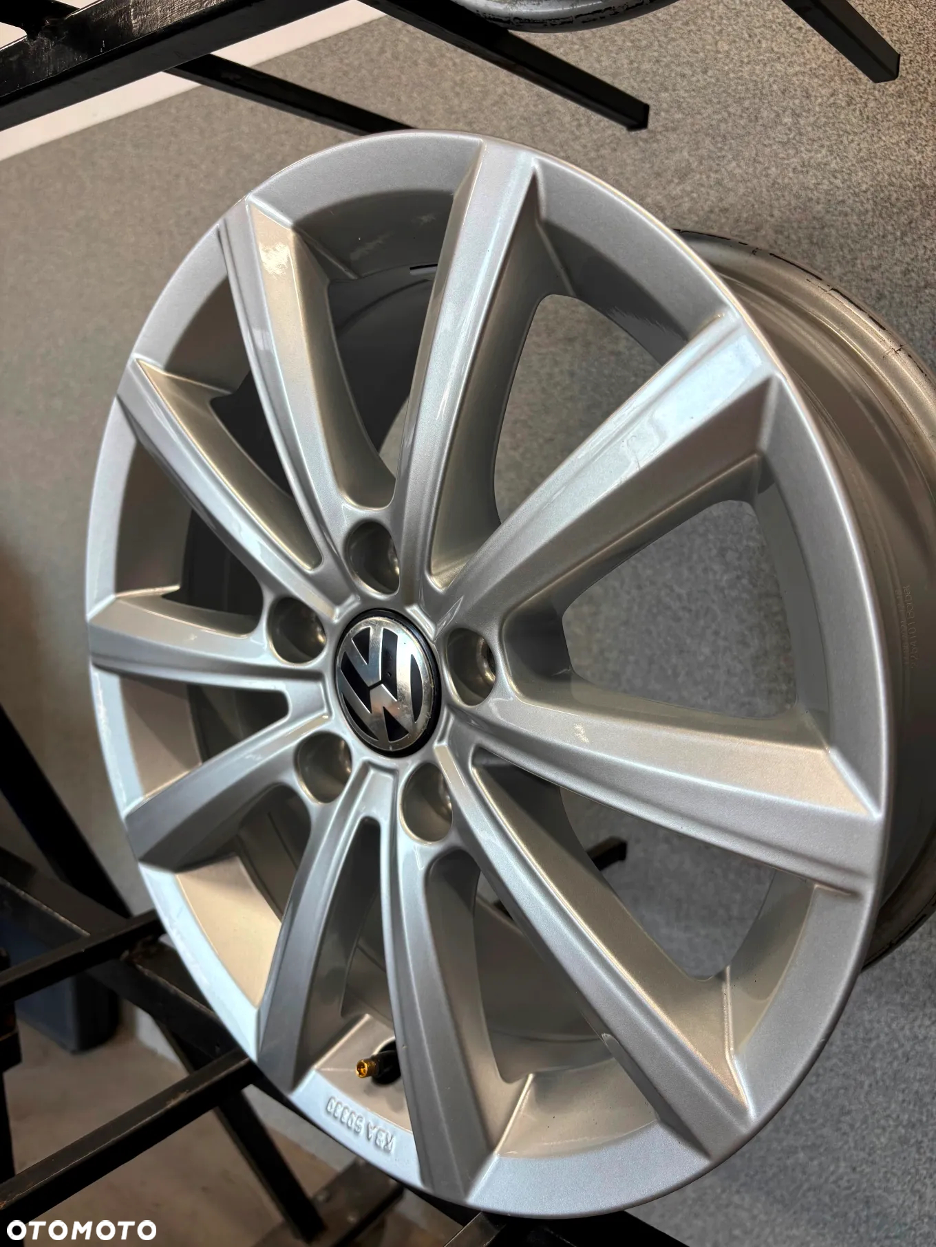 4 FELGI ALU. VW PASSAT B8,B7,ARTEON,GOLF,CADDY,TOURAN 16'' 6,5J ET42 - 10
