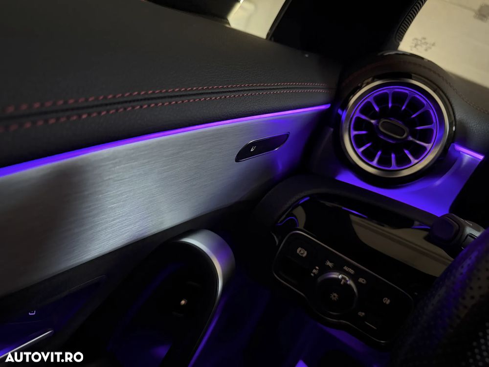 Mercedes-Benz CLA 250 - 24