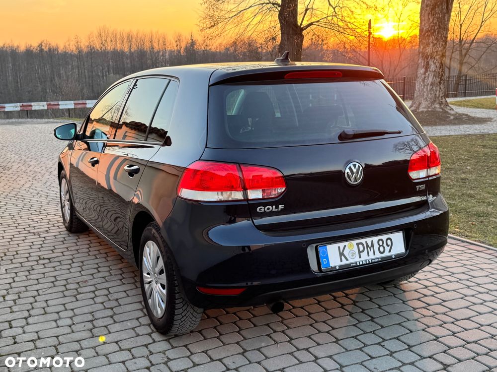 Volkswagen Golf - 32