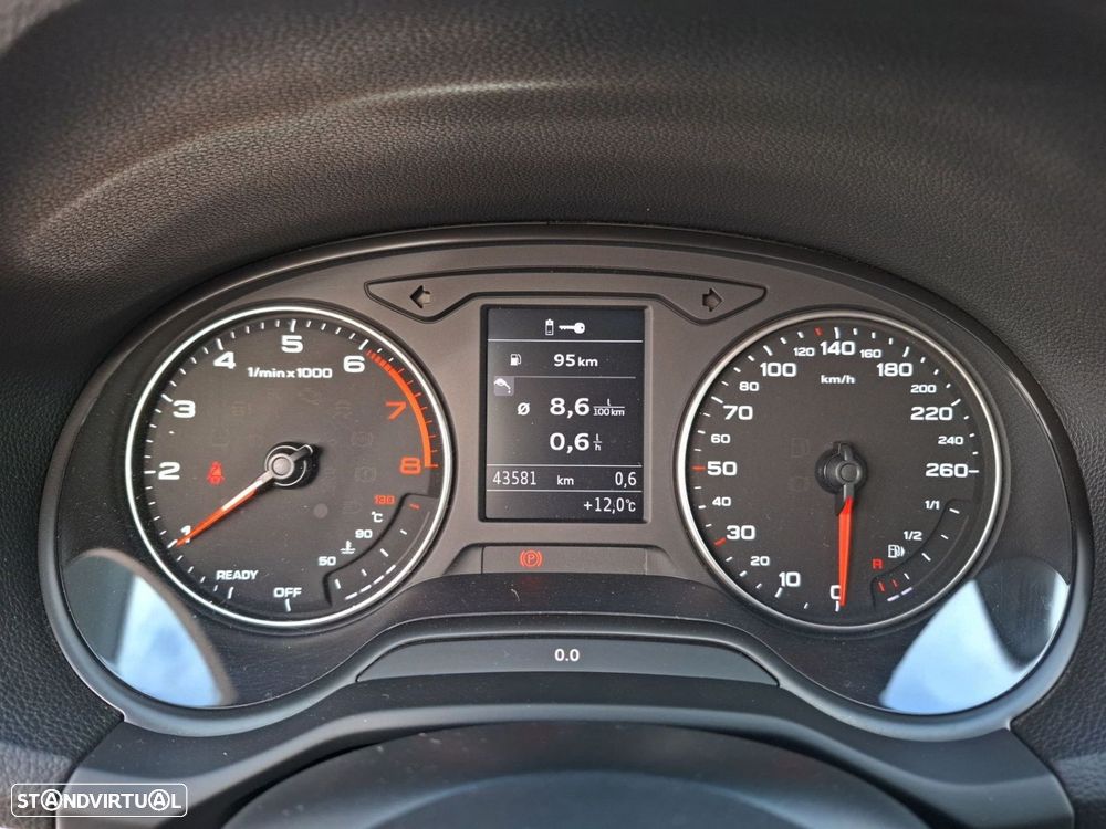 Audi Q2 30 TFSI - 17