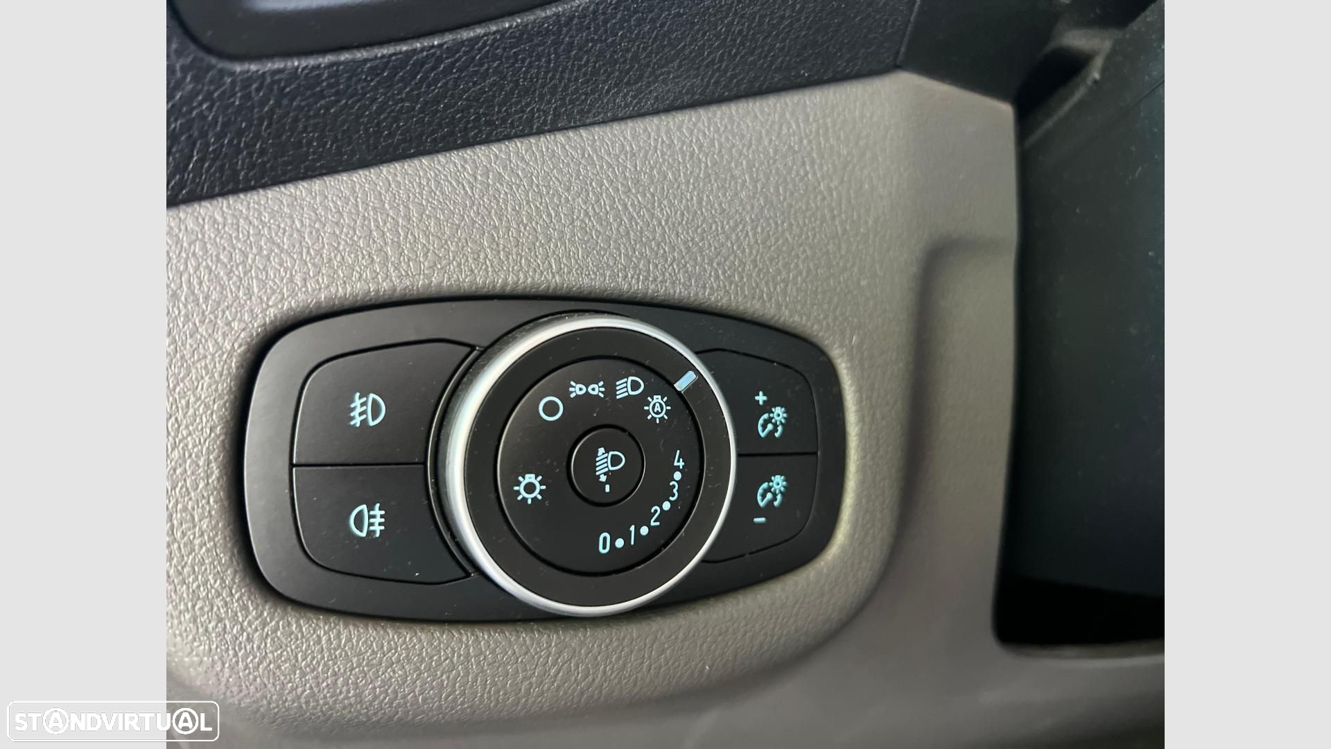 Ford Tourneo Connect Grand 1.5 TDCi Titanium - 10
