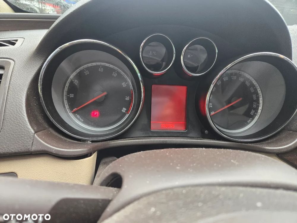 Opel Insignia 2.0 T Cosmo 4x4 - 2