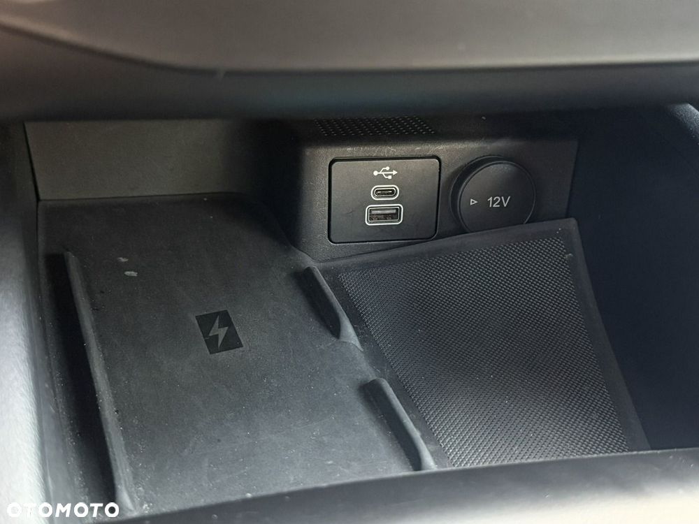 Ford Focus 1.0 EcoBoost mHEV Titanium X - 27