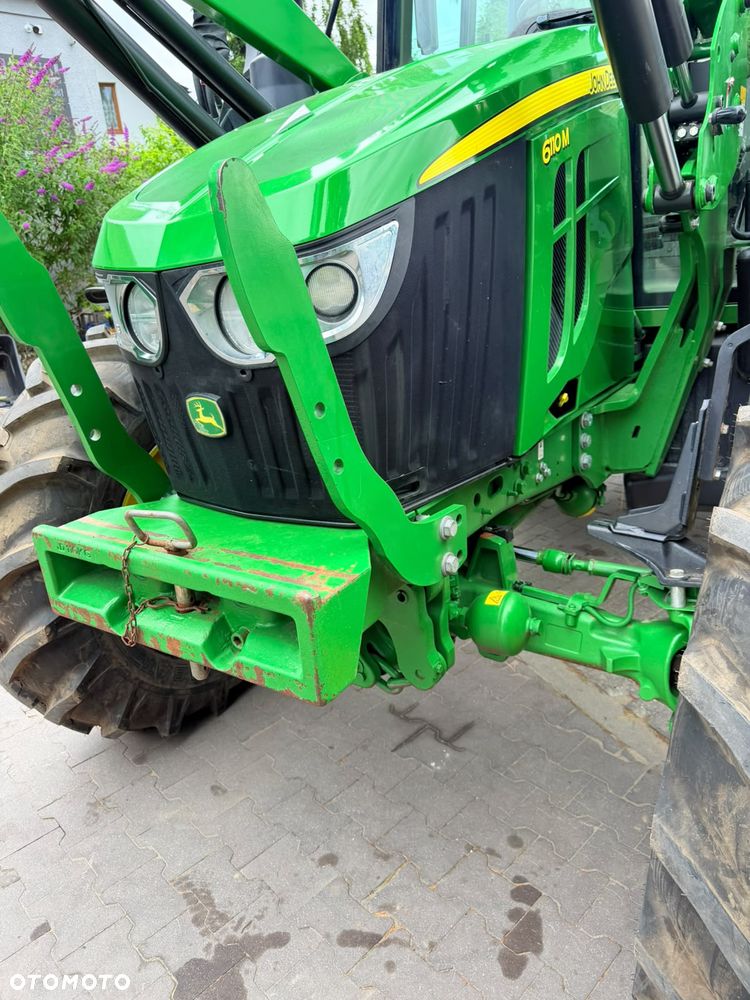 John Deere 6110M - 6