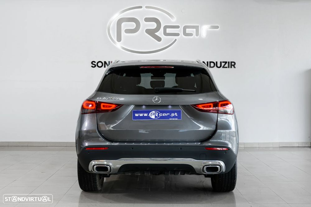 Mercedes-Benz GLA 250 - 10