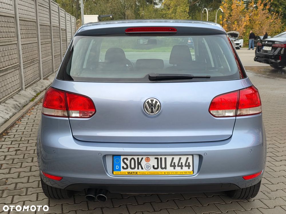 Volkswagen Golf - 28