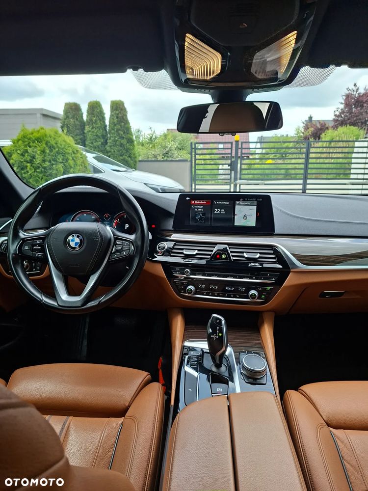 BMW Seria 5 520d Luxury Line sport - 26