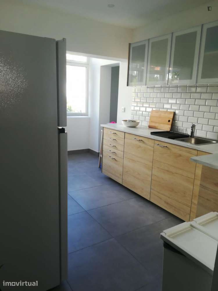 Quarto - localizado em Carcavelos Lisbon - Grande imagem: 5/12