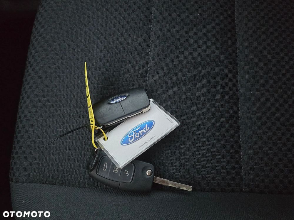 Ford C-MAX 1.8 Titanium - 31