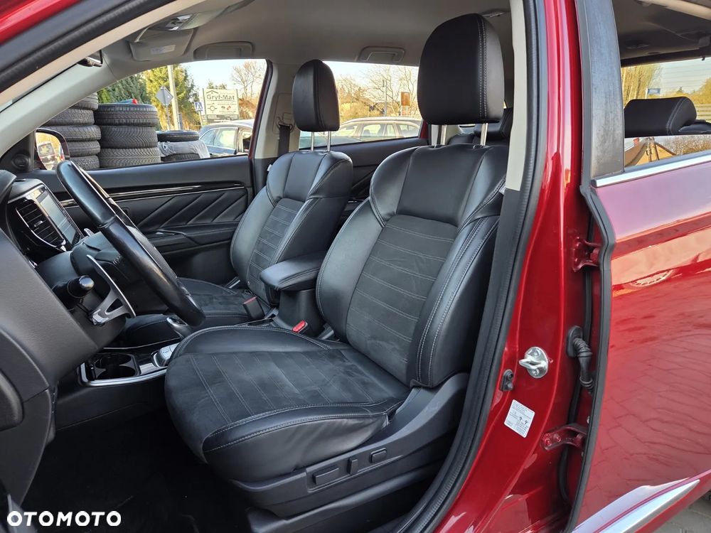 Mitsubishi Outlander - 34