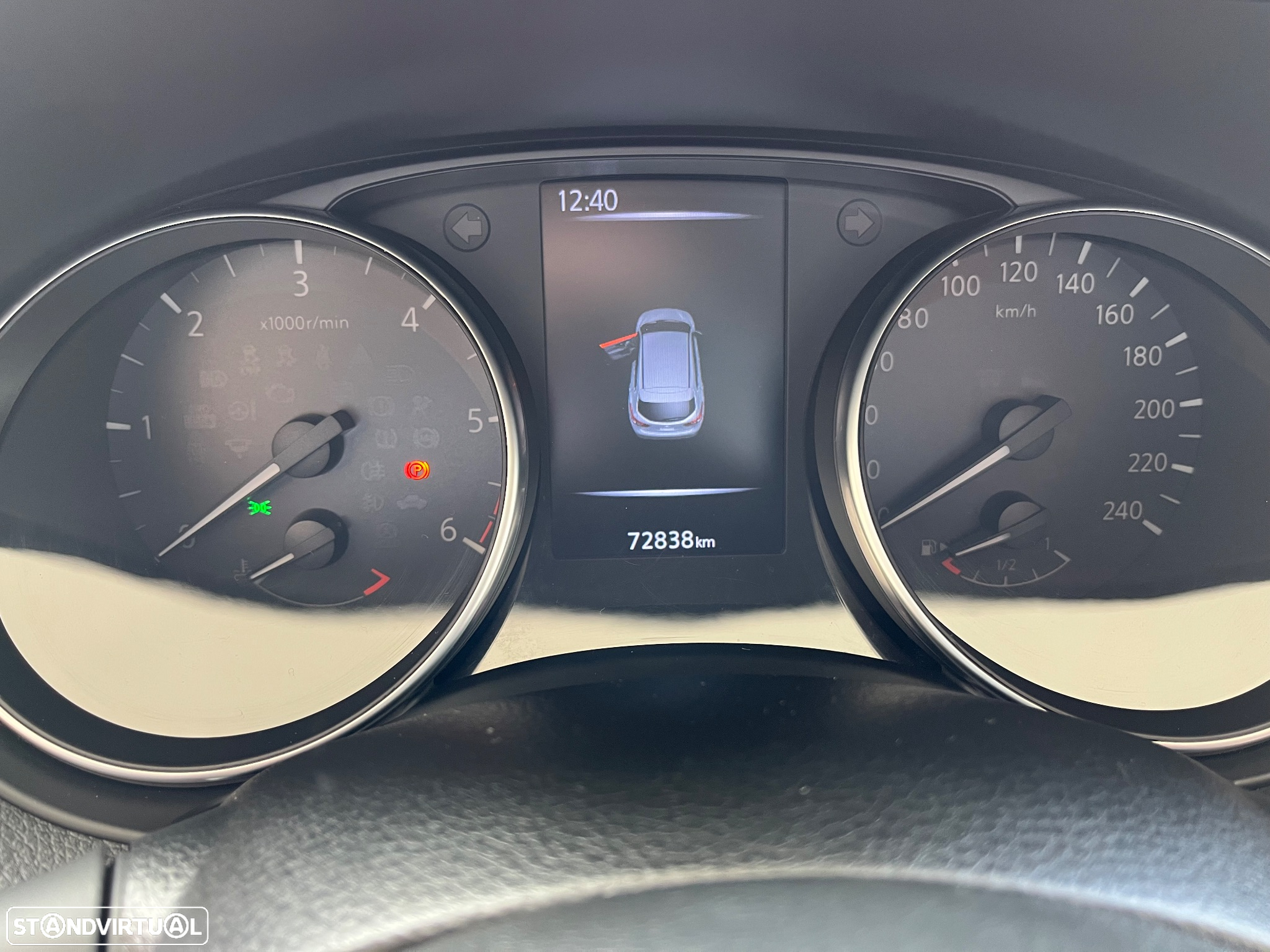Nissan Qashqai 1.5 dCi N-Connecta 18 - 31