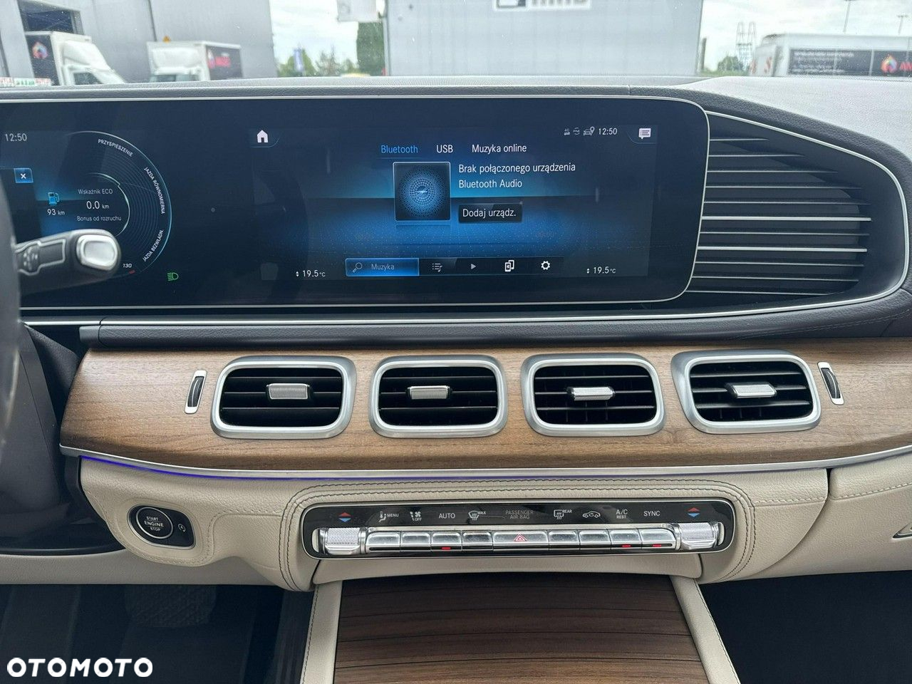 Mercedes-Benz GLE - 25
