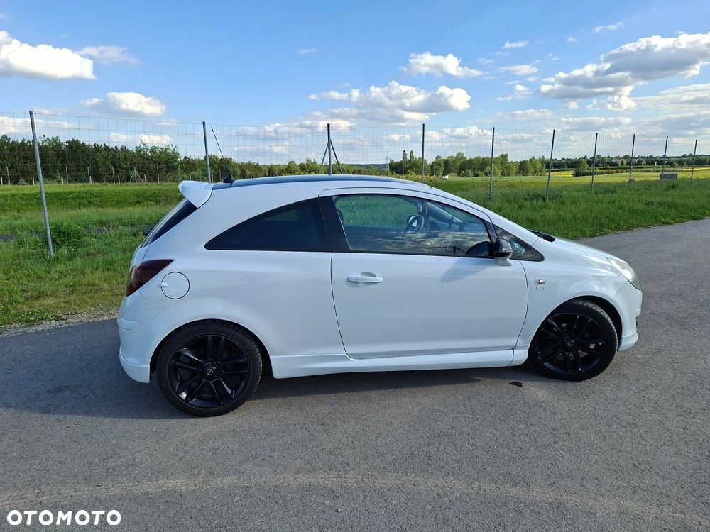 Opel Corsa 1.4 16V Limited Edition - 10