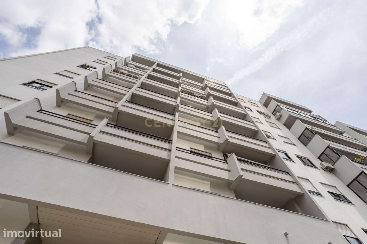 Apartamento T2 com Parqueamento | Quinta do Quadrado – Setúbal - Grande imagem: 2/24