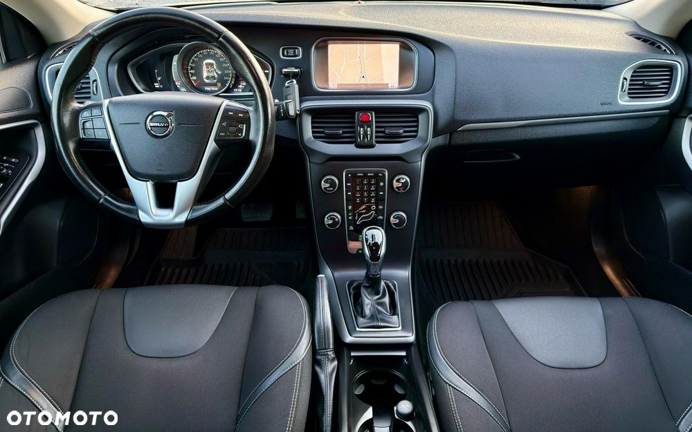 Volvo V40 - 11