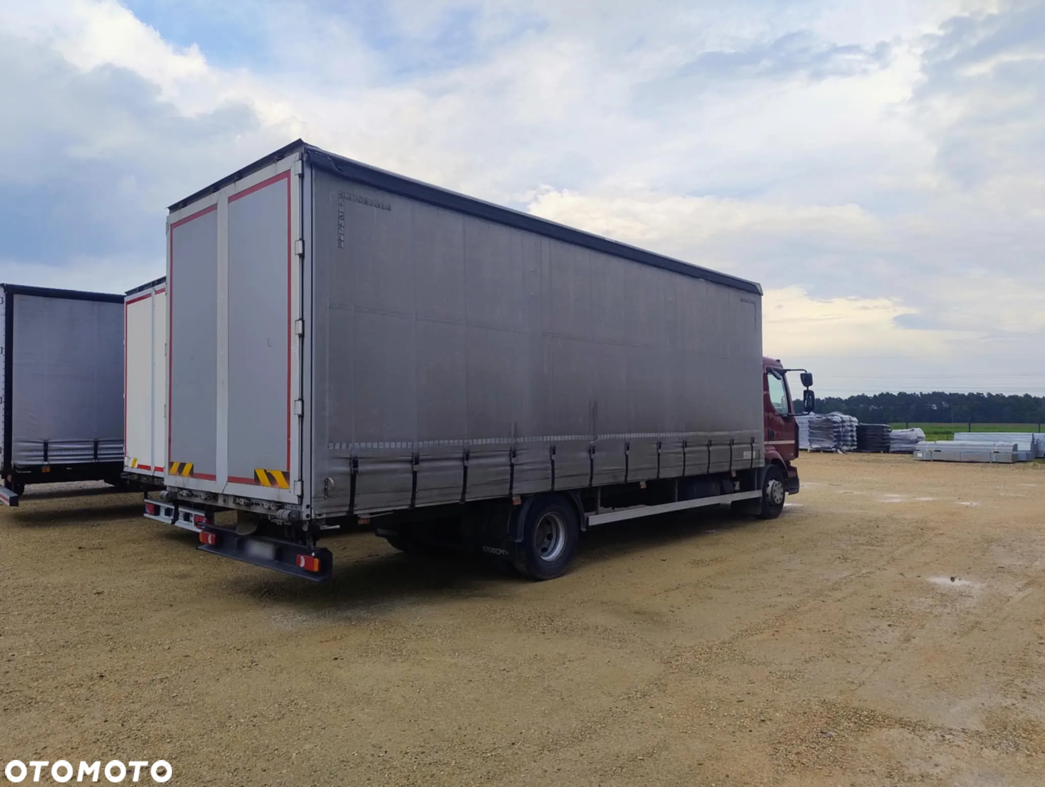 Renault Midlum 300 / Firanka 18 EPAL / kab. sypialna - 3