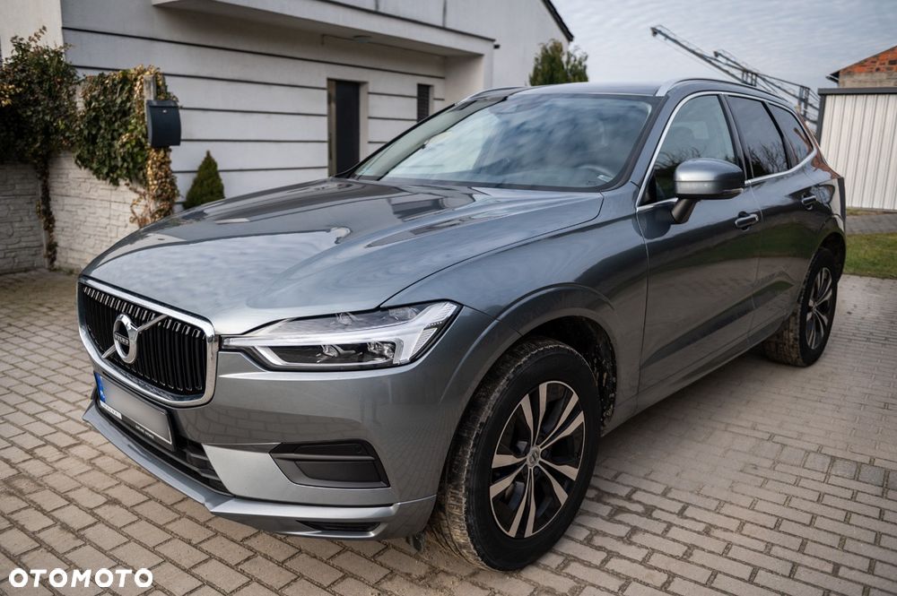 Volvo XC 60 T4 Momentum Pro - 4