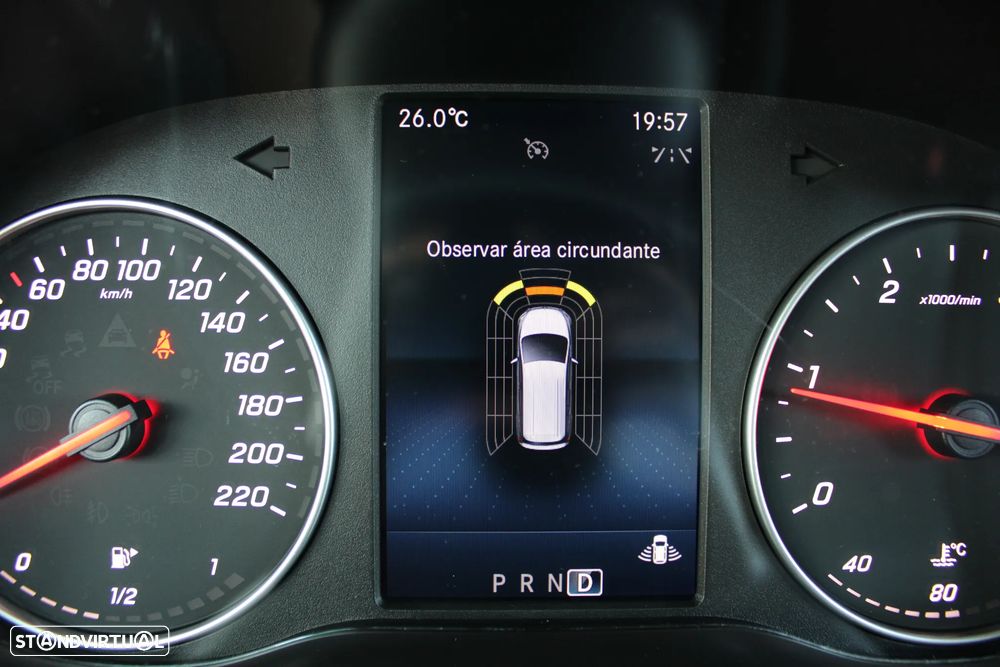 Mercedes-Benz T 180 d Auto Progressive - 27