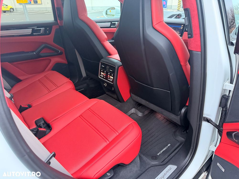 Porsche Cayenne Tiptronic S Platinum Edition - 29