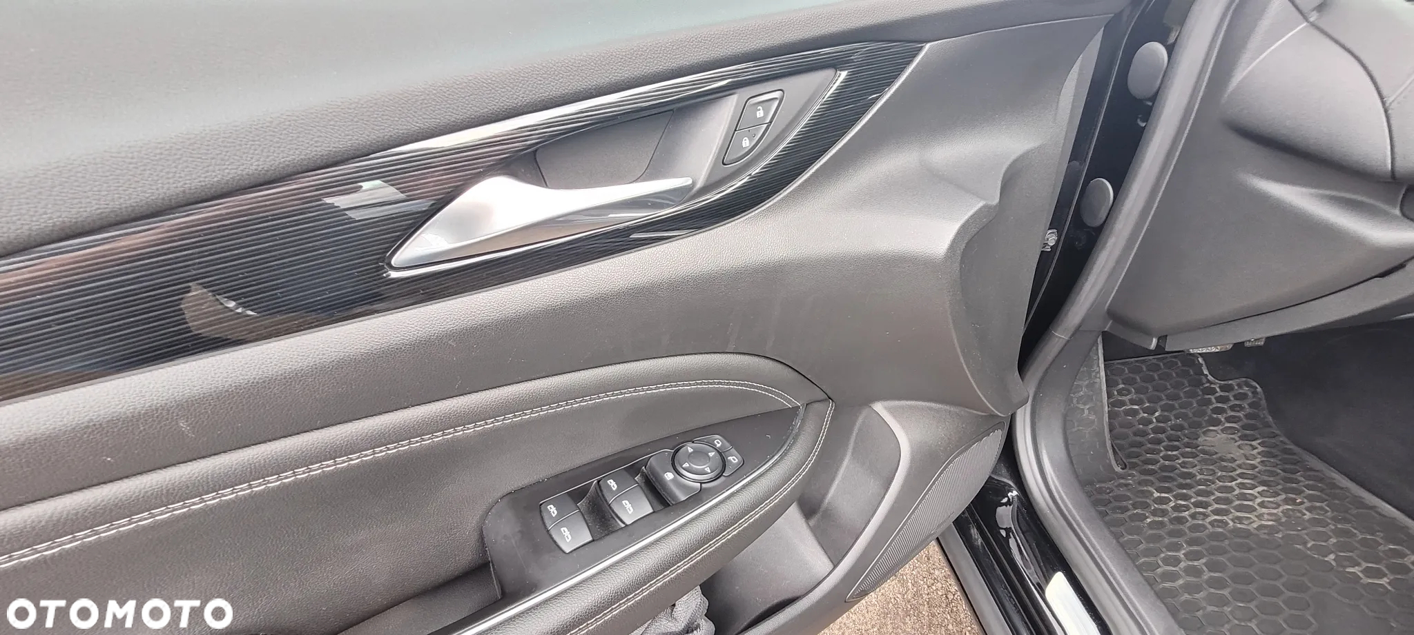 Opel Insignia 1.5 T Enjoy S&S - 20