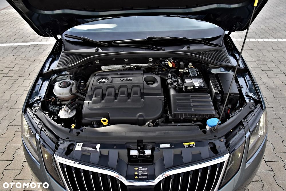 Skoda Octavia 2.0 TDI SCR 4x4 Ambition DSG - 11