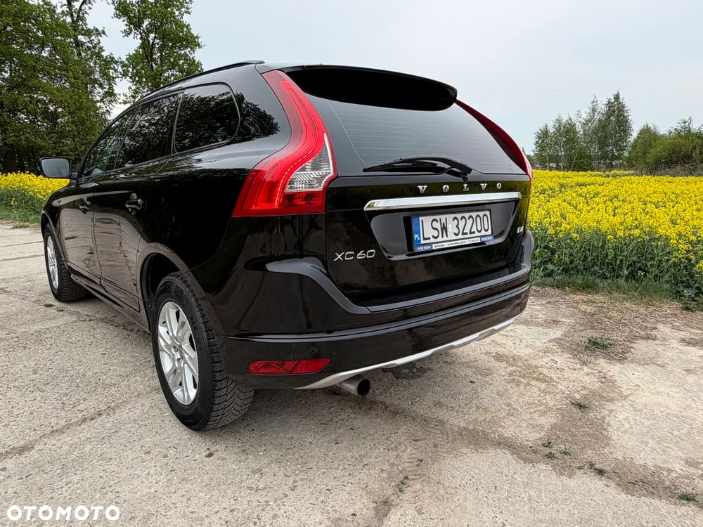 Volvo XC 60 D4 Momentum - 8