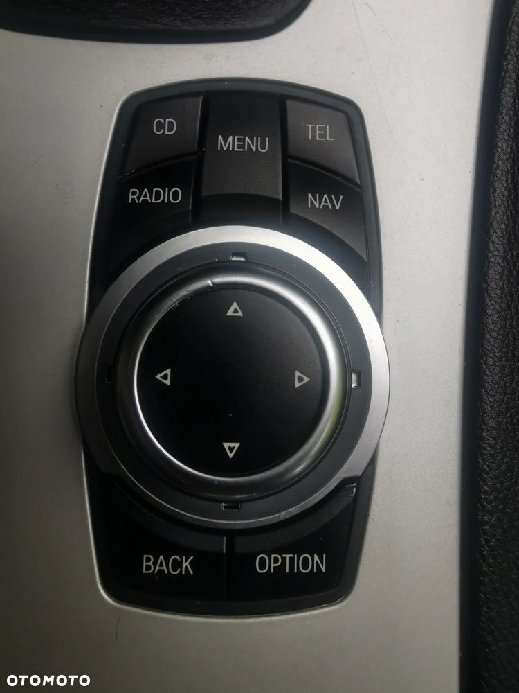 BMW Seria 3 318d - 12