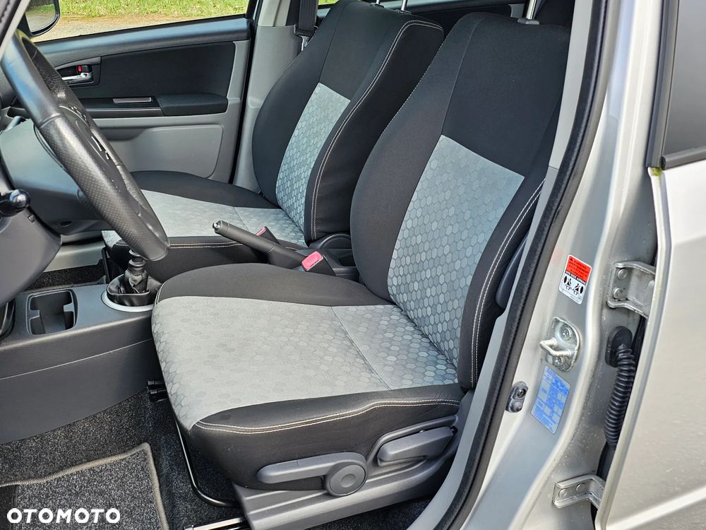 Suzuki SX4 2.0 DDiS 4x2 Comfort - 4
