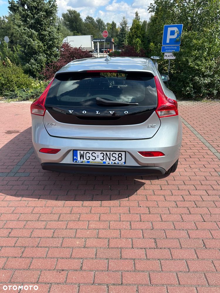 Volvo V40 D2 Momentum - 8