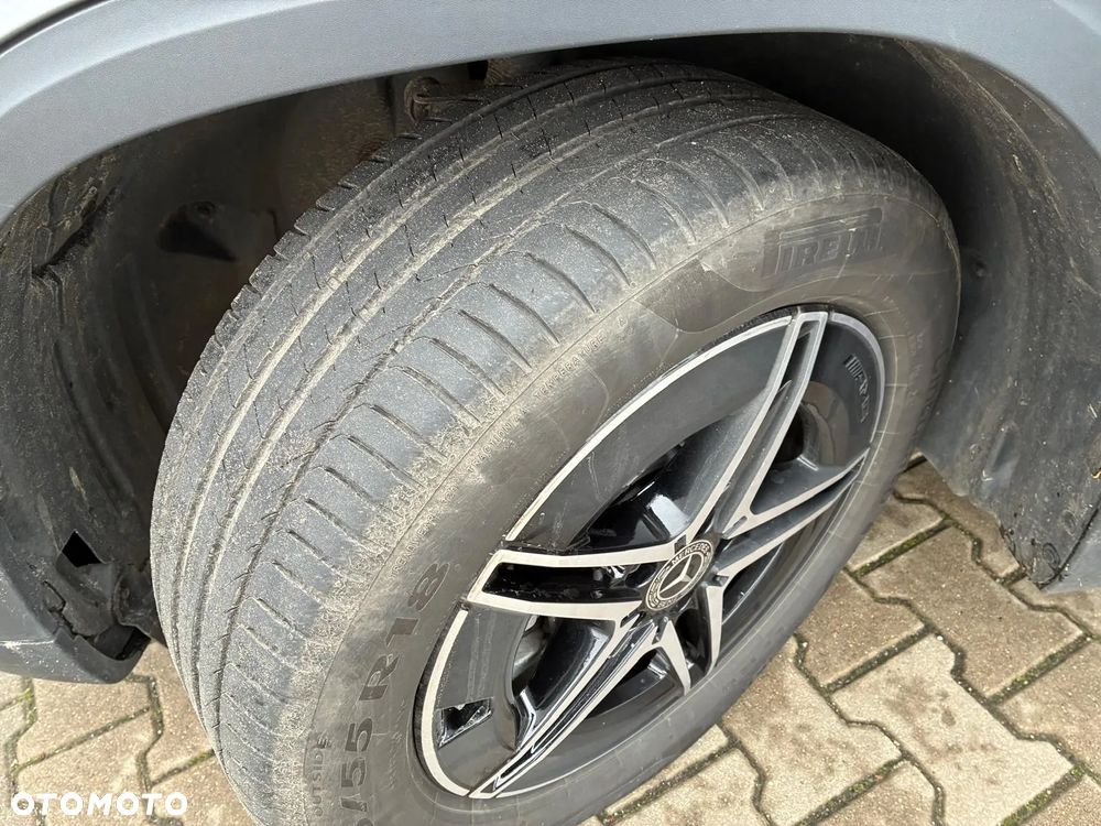 Mercedes-Benz EQA 250 66.5kWh AMG Line - 6