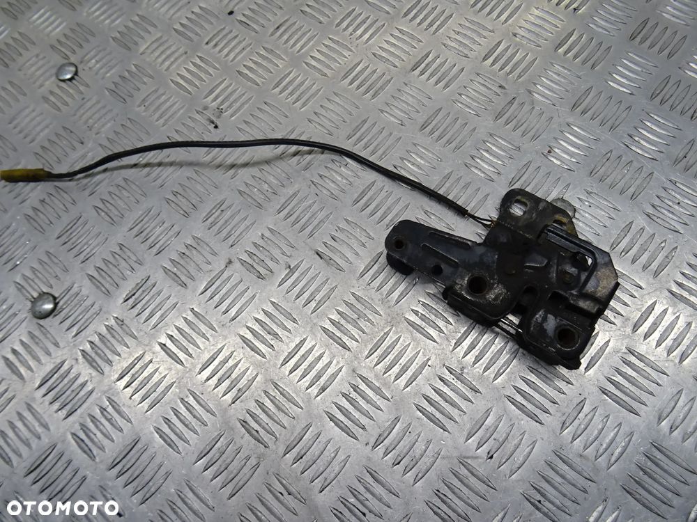AUDI A6 C6 KOMBI 04-07 4.2 V8 ZAMEK MASKI - 2