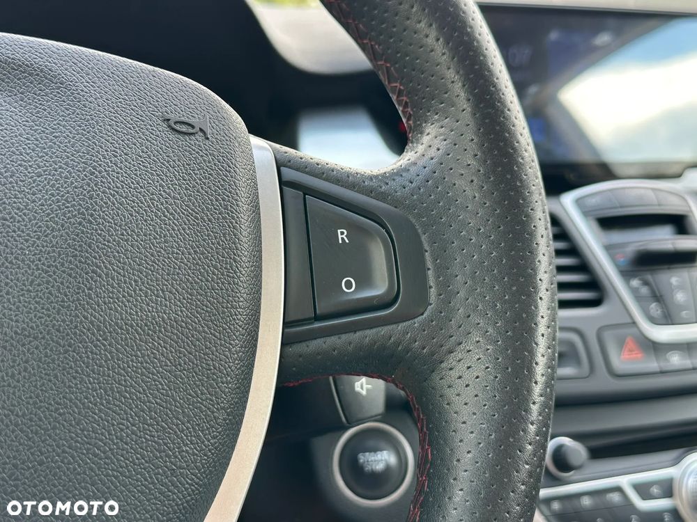 Renault Laguna 2.0 dCi GT - 27