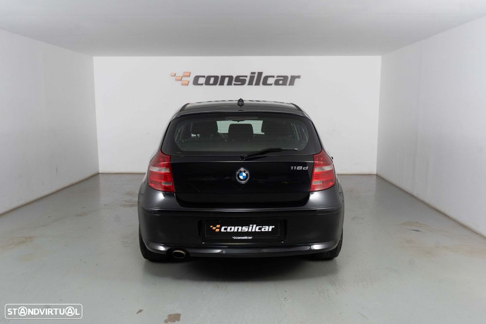 BMW 118 d Line Urban - 6