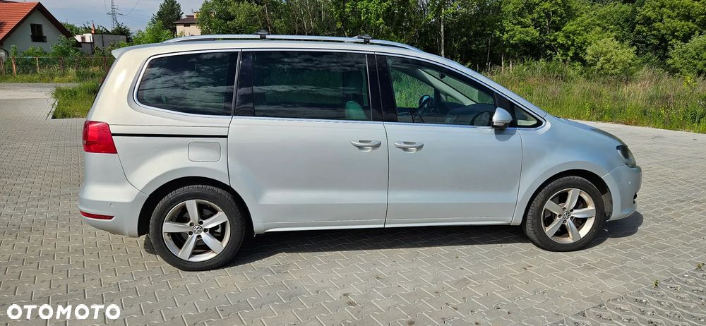 Volkswagen Sharan 2.0 TDI 4Motion BlueMotion Technology Comfortline - 4