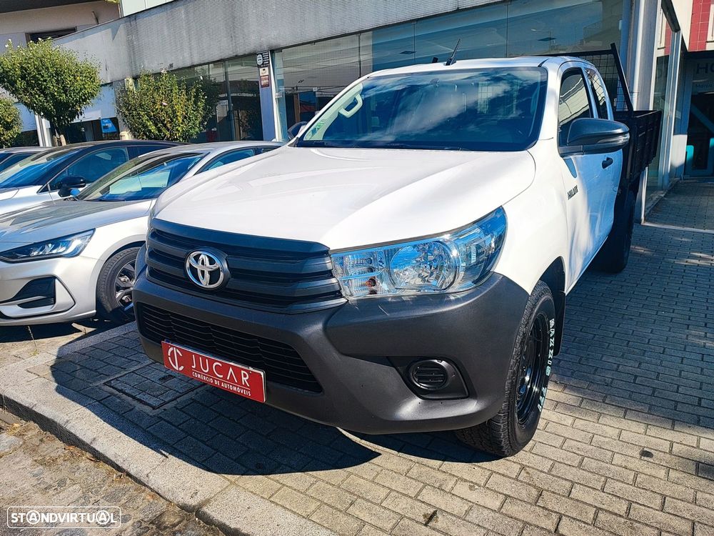 Toyota Hilux - 2