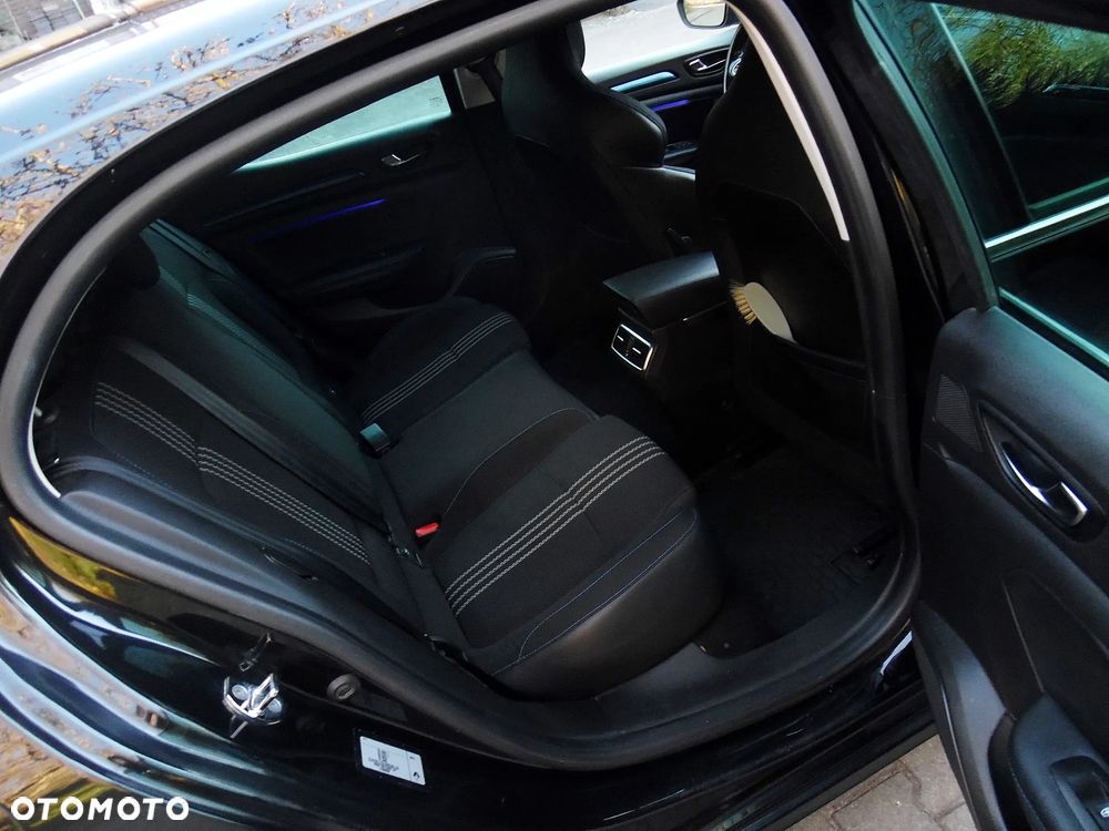 Renault Megane ENERGY TCe 130 GT LINE - 27