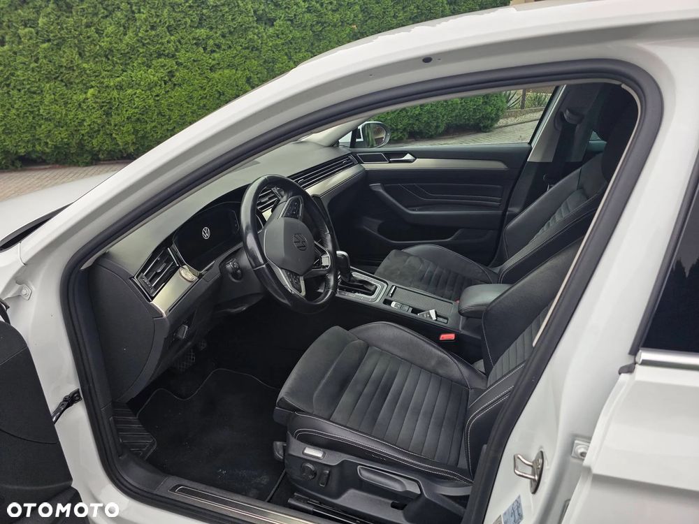 Volkswagen Passat 2.0 TDI Elegance DSG - 16
