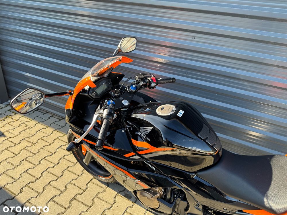 Honda CBR - 8
