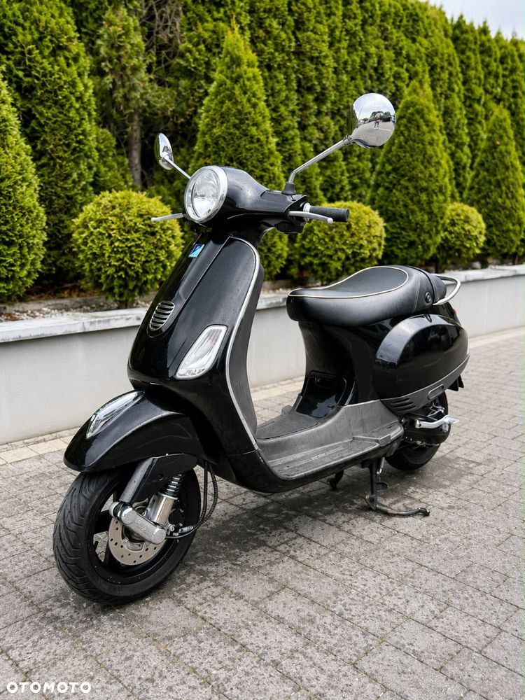 Piaggio Vespa - 1