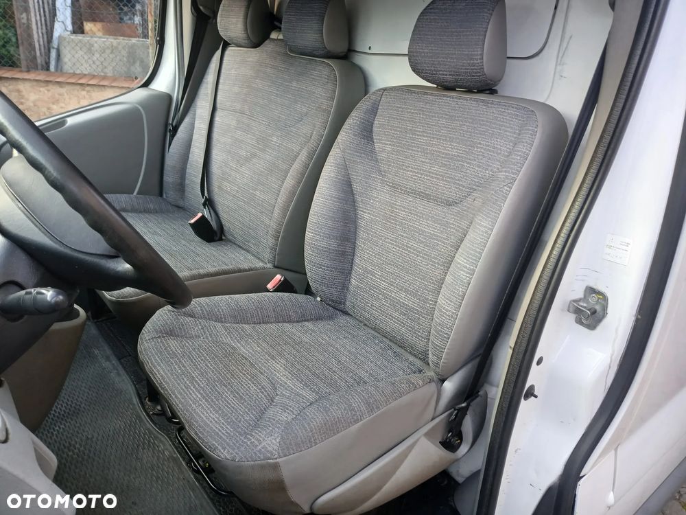 Renault TRAFIC - 16