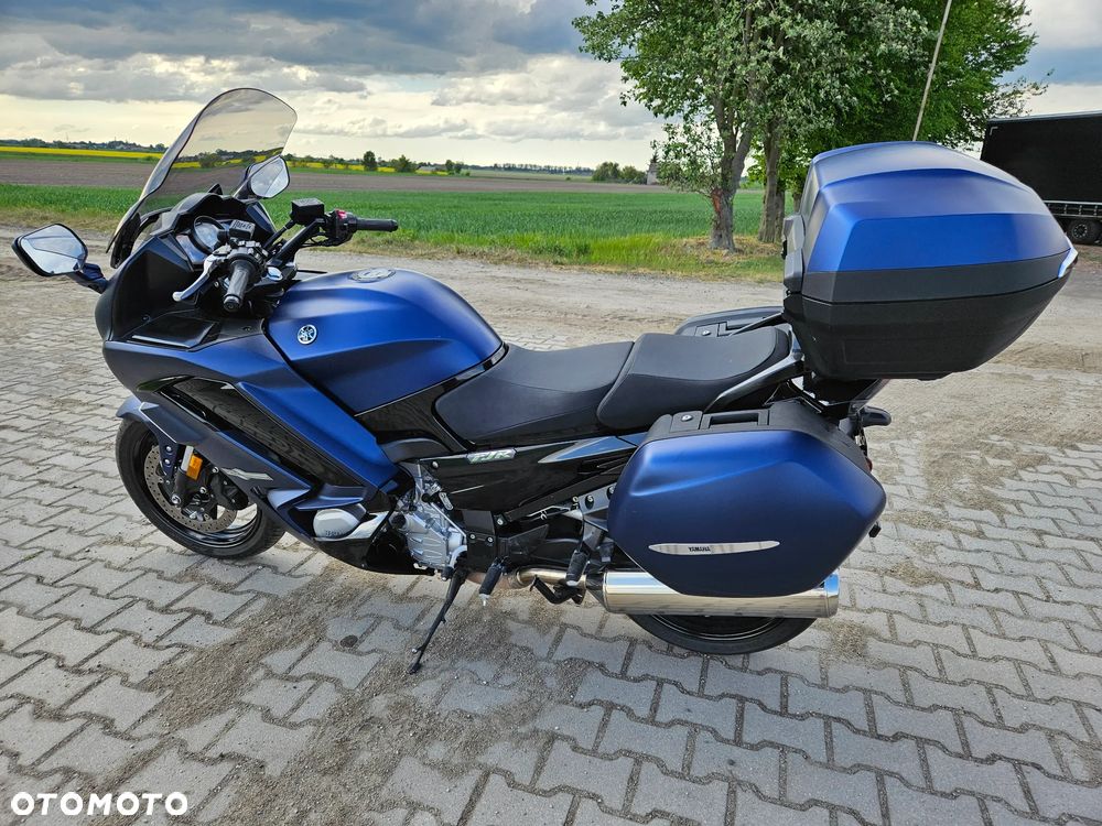 Yamaha FJR - 6
