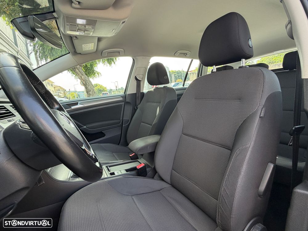 VW Golf Variant 1.6 TDi GPS Edition DSG - 18