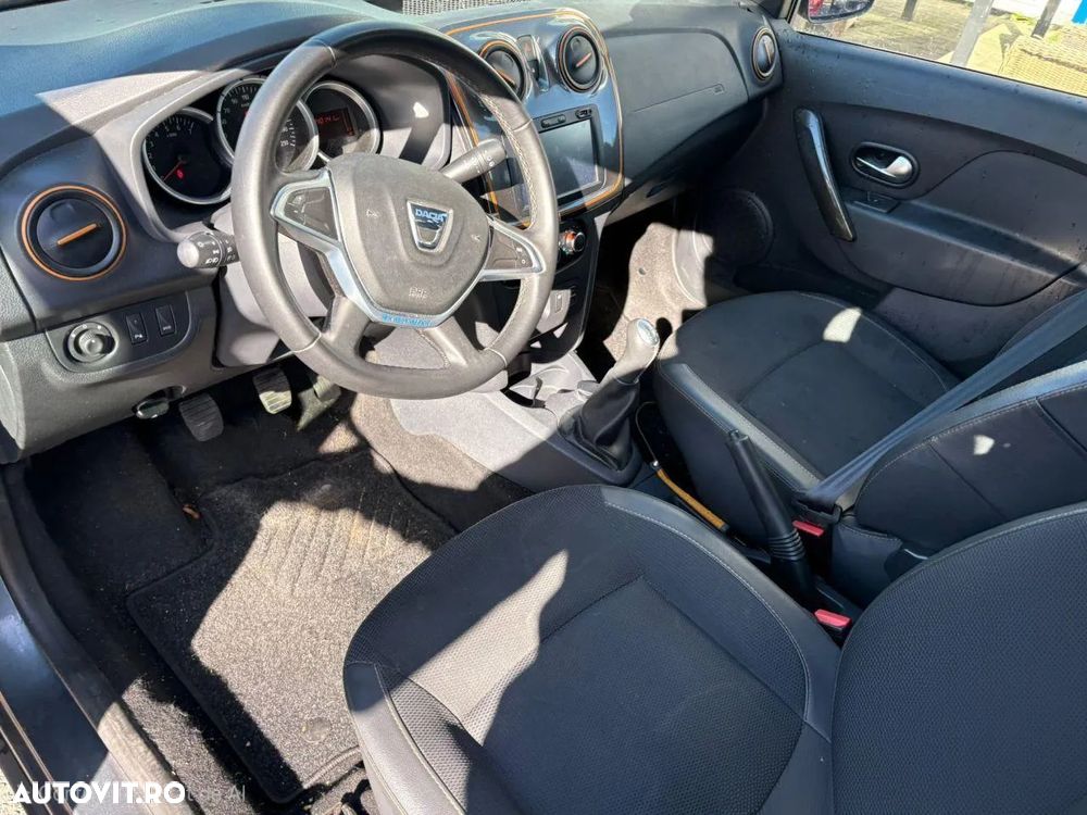 Dacia Logan TCe 90 (S&S) Stepway - 9
