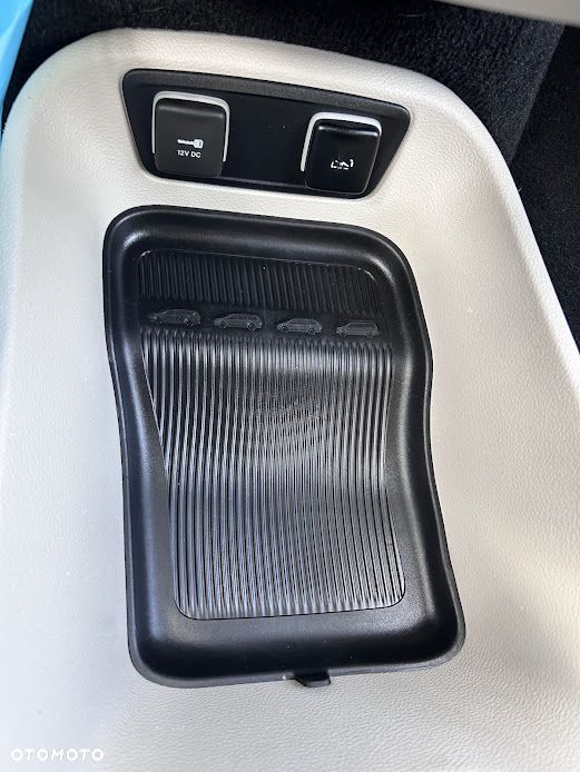 Chrysler Pacifica - 34