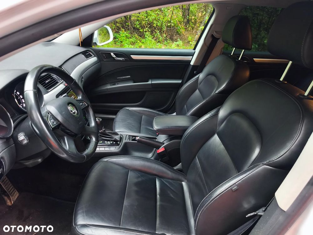 Skoda Superb 2.0 TDI Platinum Outdoor DSG - 19